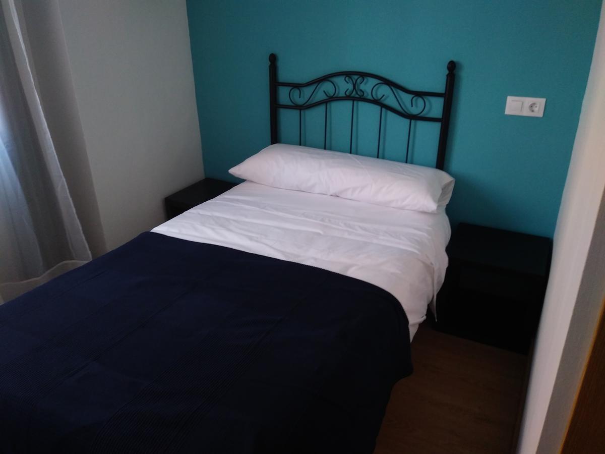 Hostal Gemi Zamora Bagian luar foto