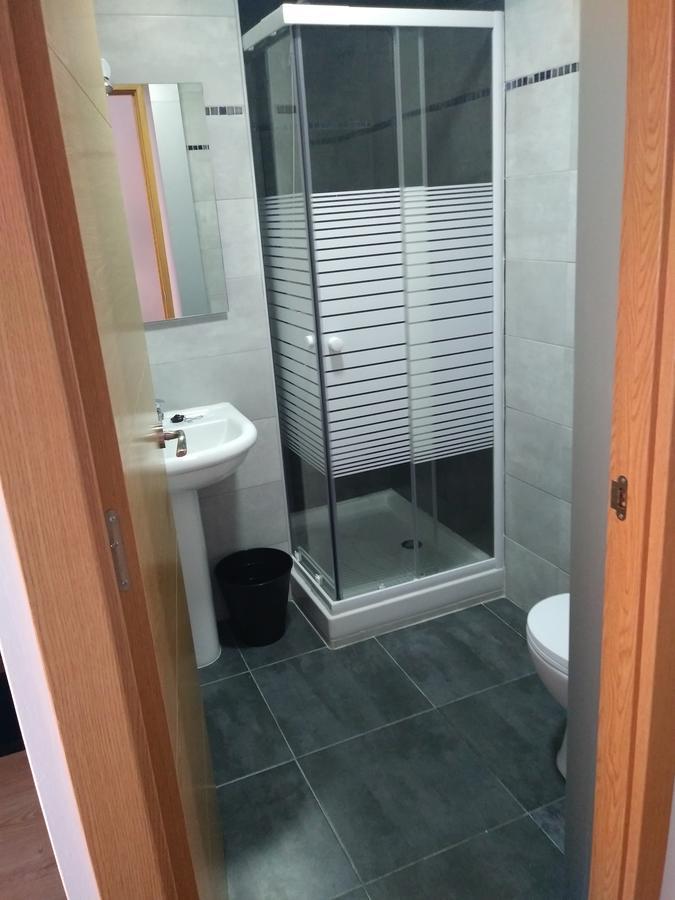 Hostal Gemi Zamora Bagian luar foto